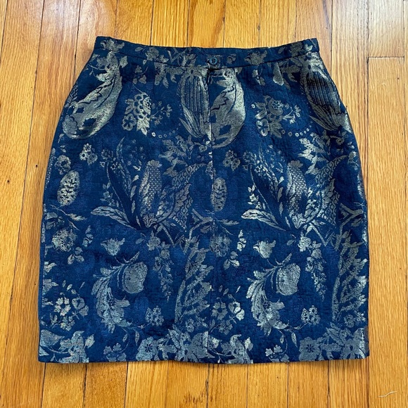 Vintage 90’s Escada Silk Blend Navy And Metallic Gold Brocade Pencil Skirt 38 - Picture 9 of 13